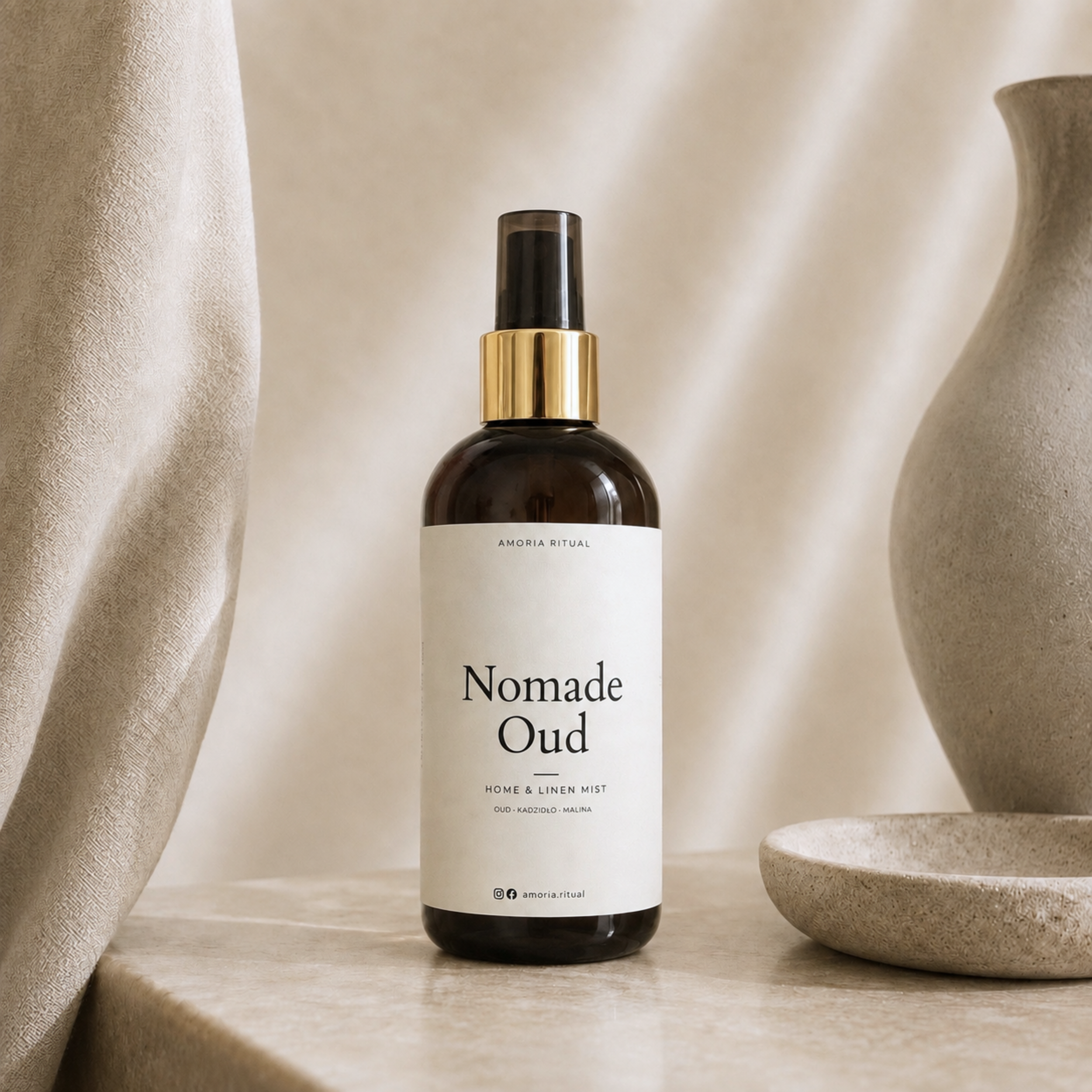 Luksusowy zapach do wnętrz AMORIA | NOMADE OUD – home spray 250ml